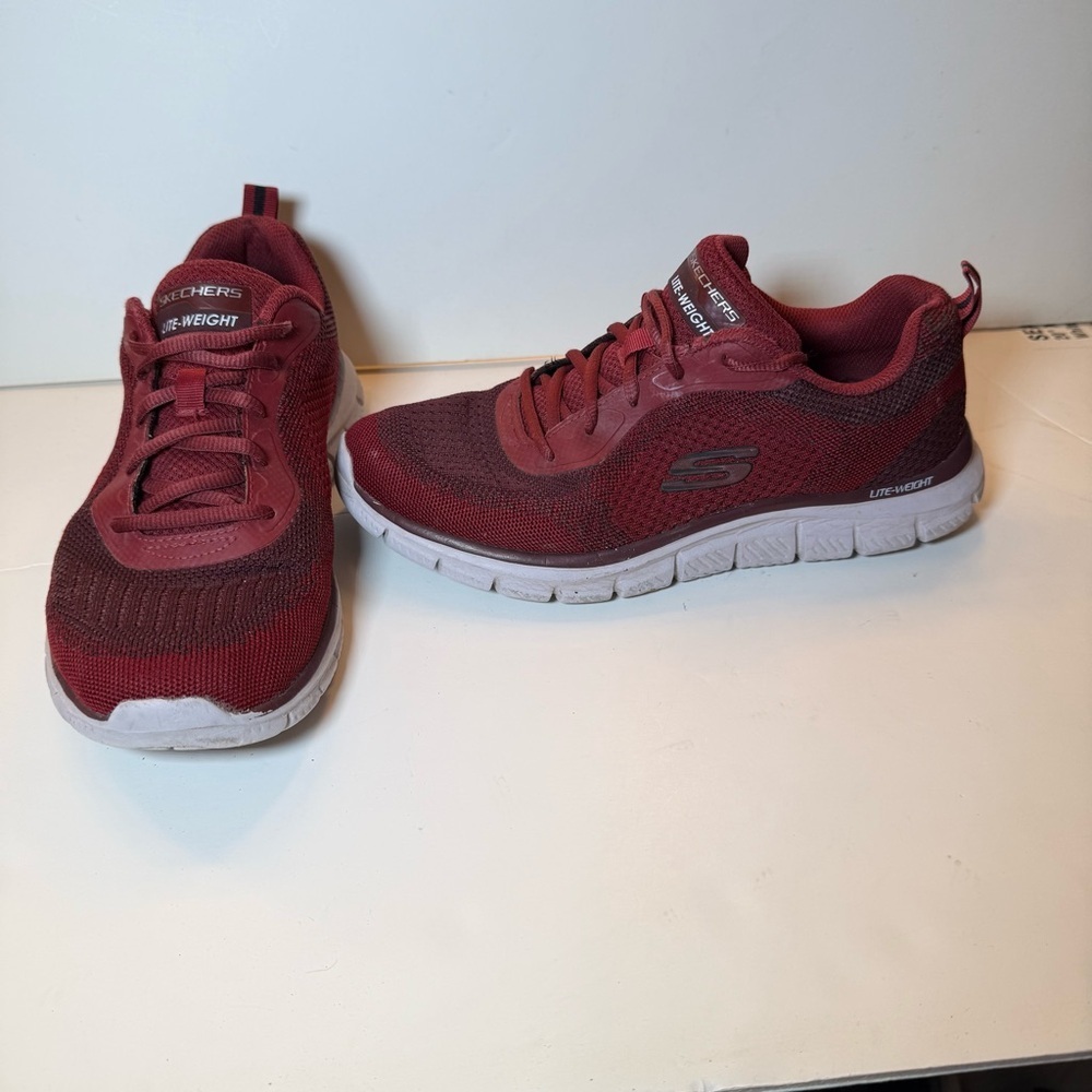 Skechers Burgundy Athletic Sneakers Size 8.5